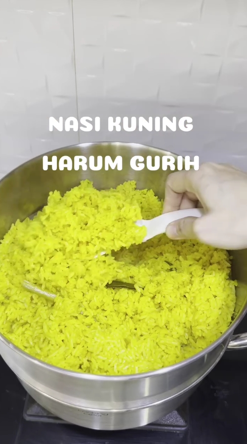 Nasi Kuning Harum Gurih